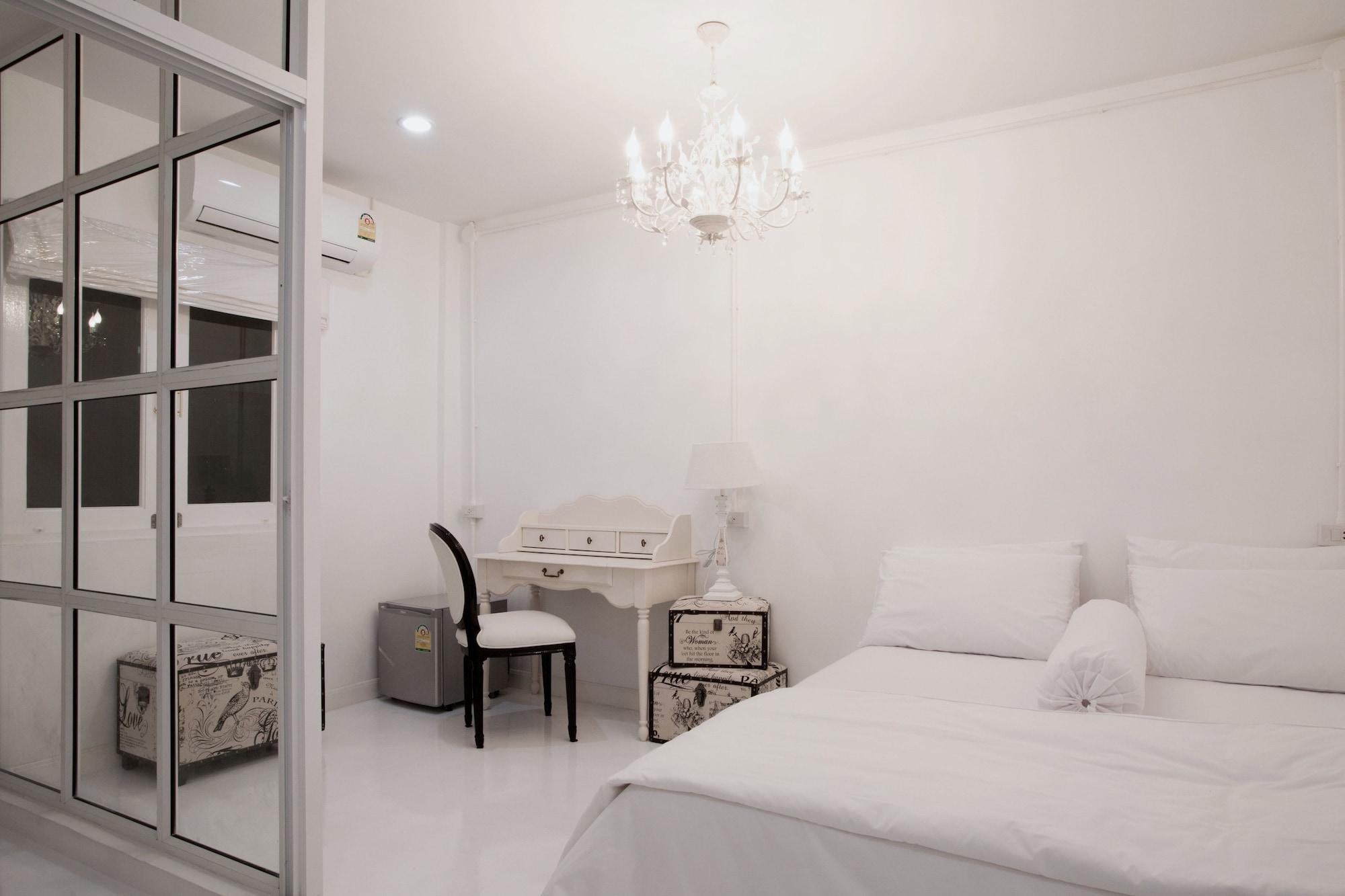 Meroom Phuket Bagian luar foto