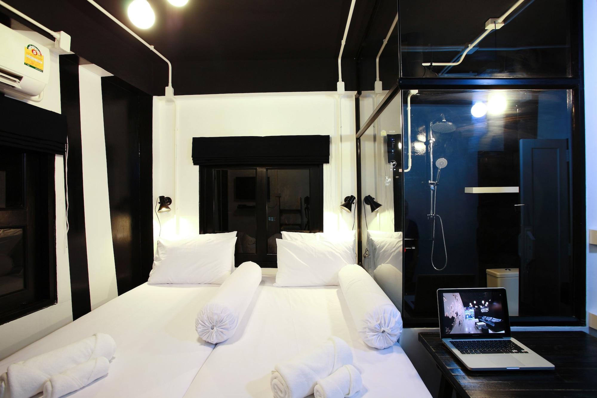 Meroom Phuket Bagian luar foto