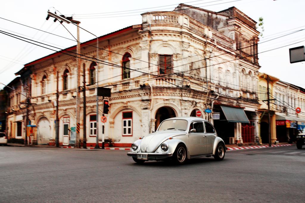Meroom Phuket Bagian luar foto