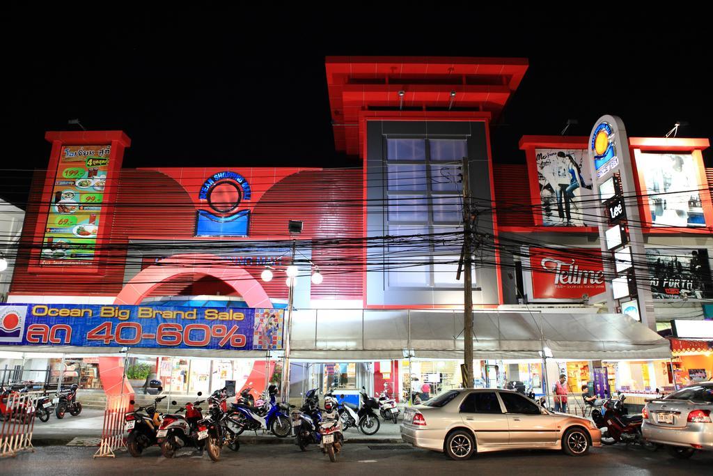 Meroom Phuket Bagian luar foto